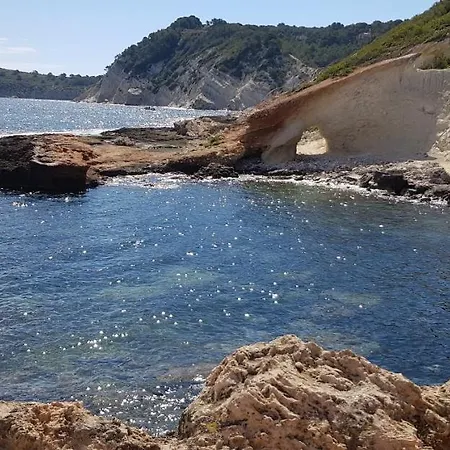 Cala Blanca Apartment *