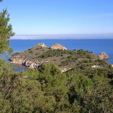 Cala Blanca *